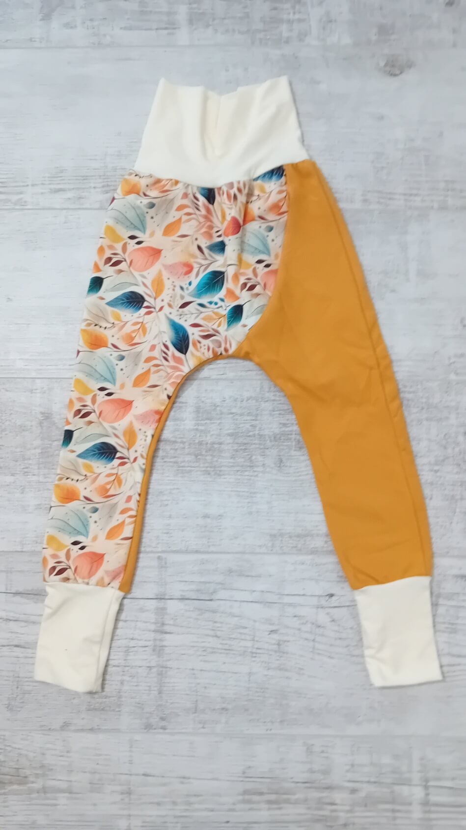 Okker leveles többméretes nadrág L