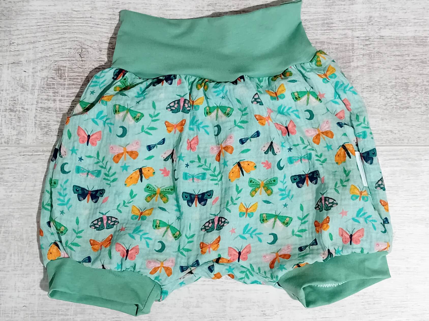 Pillangós duplagéz rövidnadrág 74/80